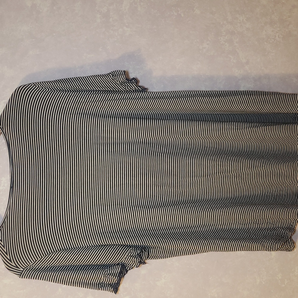 Suzanne Betro Navy and White Striped Top - Picture 5 of 5
